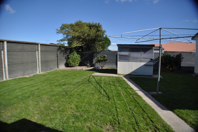 Photo of property in 129 Apollo Parade, Milson, Palmerston North, 4414
