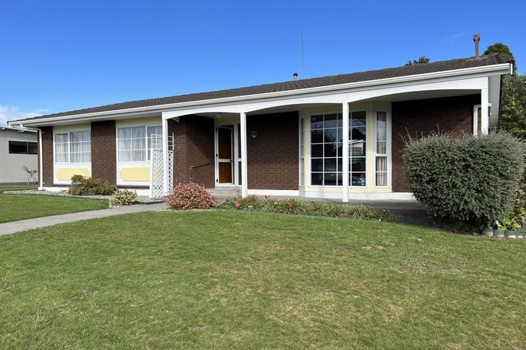 Photo of property in 42 Branch Road, Highlands Park, New Plymouth, 4312