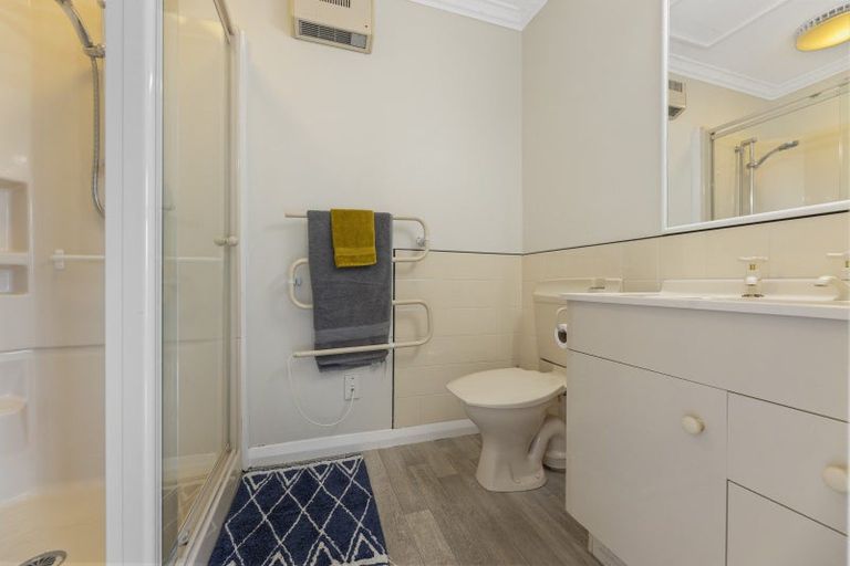 Photo of property in 22 Shandon Street, Roseneath, Port Chalmers, 9023