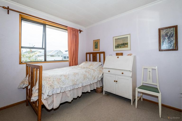 Photo of property in 19 Smith Street, Waimate, 7924