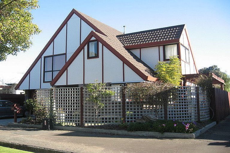 Photo of property in 8a Moerangi Street, West End, Palmerston North, 4410