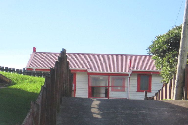 Photo of property in 15 Whenua View, Titahi Bay, Porirua, 5022