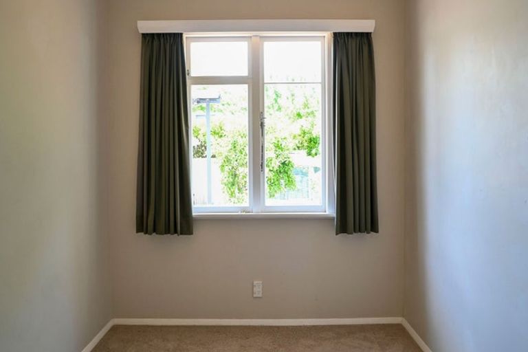 Photo of property in 128 Napier Road, Havelock North, 4130