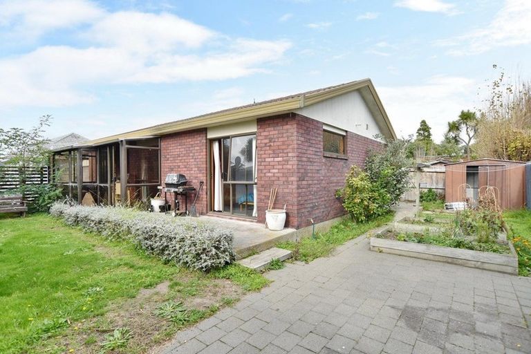 Photo of property in 2/218 Pine Avenue, South New Brighton, Christchurch, 8062