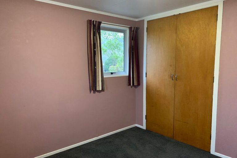 Photo of property in 34 Ongo Road, Hunterville, 4730