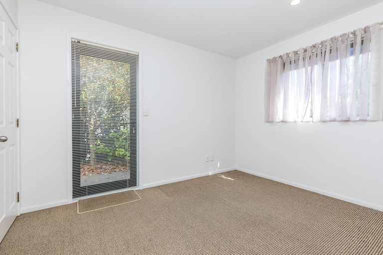 Photo of property in 9/52 Taharoto Road, Takapuna, Auckland, 0622