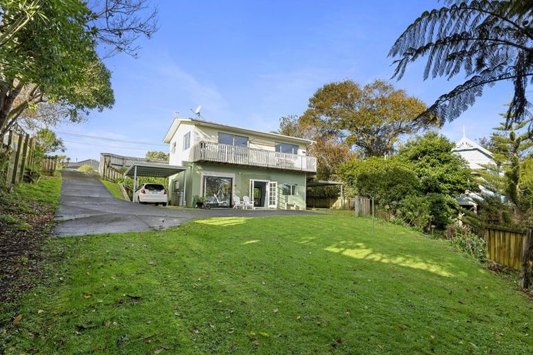 Photo of property in 142 Seaview Road, Westown, New Plymouth, 4310