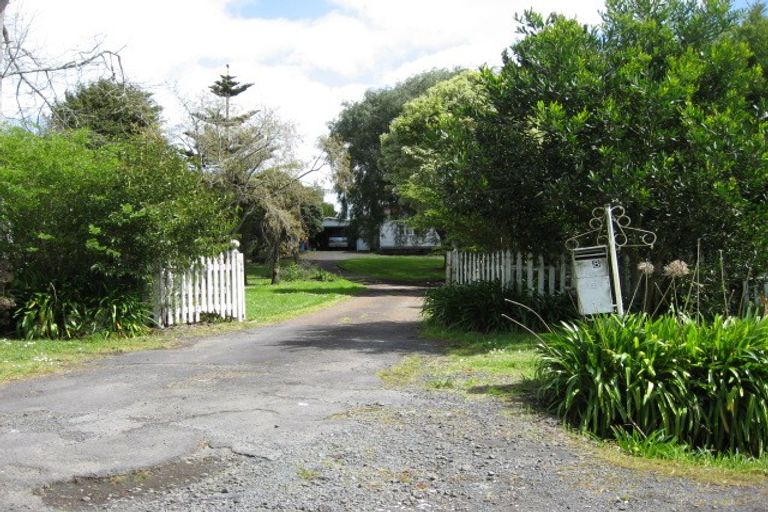 Photo of property in 8 Riverlea Road, Whenuapai, Auckland, 0618