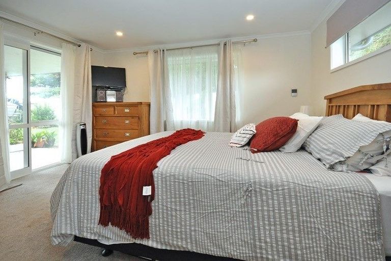 Photo of property in 6 Rohea Place, Opaheke, Papakura, 2113