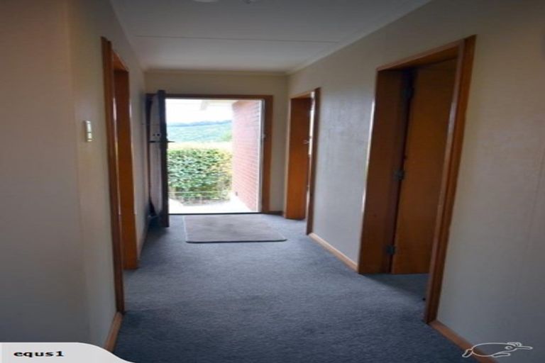 Photo of property in 2 Shirley Place, Kenmure, Dunedin, 9011