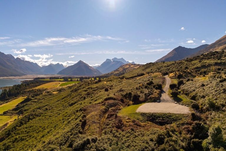 Photo of property in Wyuna, 118 Wyuna Rise, Glenorchy, 9372