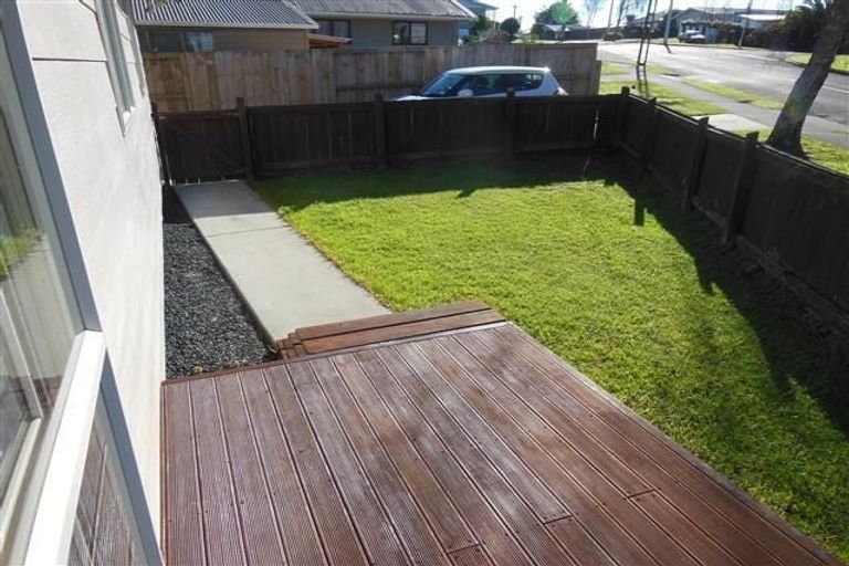 Photo of property in 43 Hall Road, Matua, Tauranga, 3110