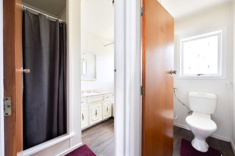 Photo of property in 6b Sandleigh Road, Hamilton Lake, Hamilton, 3204