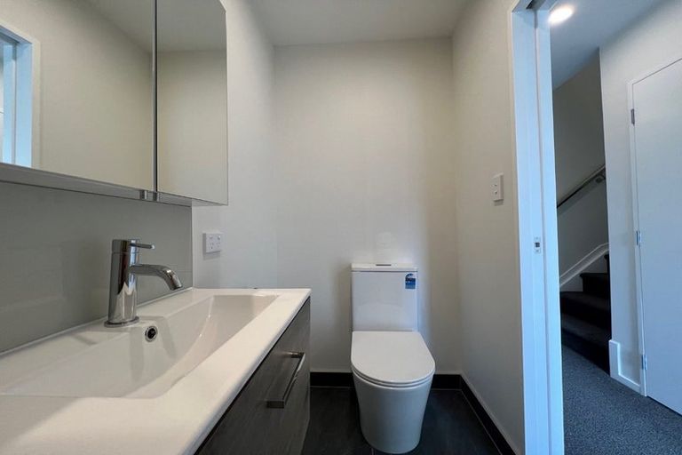 Photo of property in 33 Jabuka Street, Glen Eden, Auckland, 0602