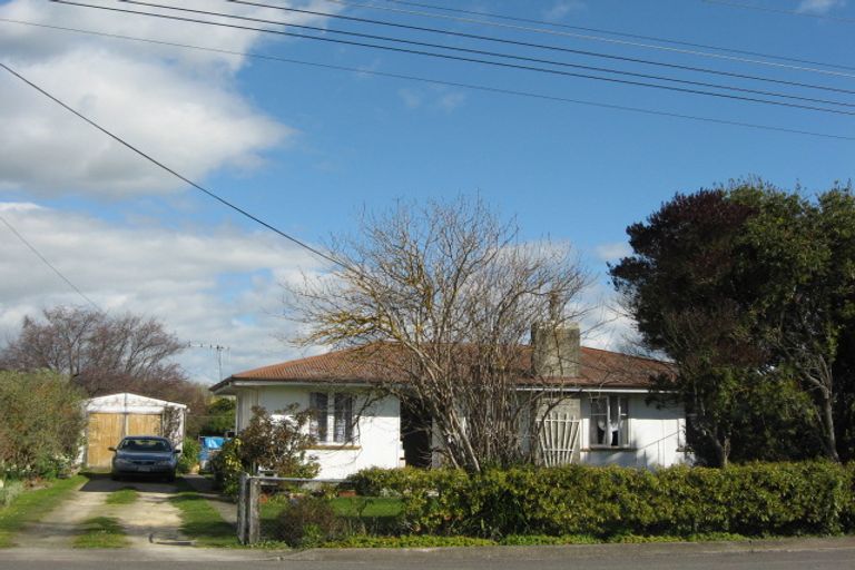 Photo of property in 35 Bibby Street, Waipawa, 4210