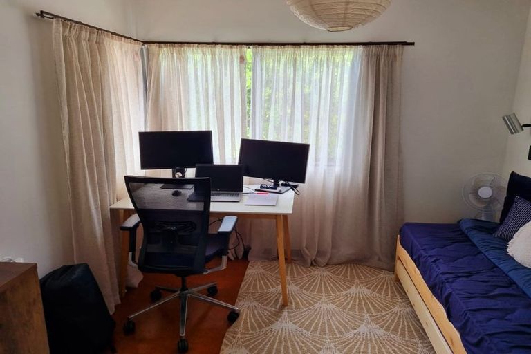 Photo of property in 43 Field Way, Waikanae Beach, Waikanae, 5036