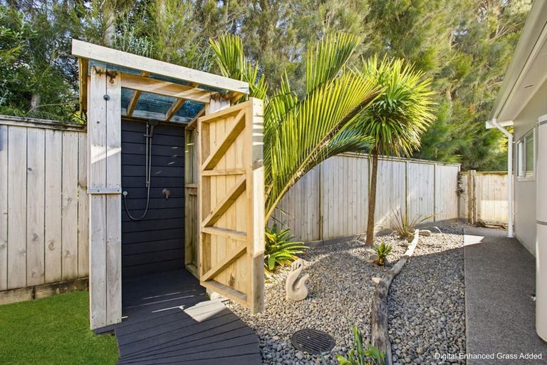 Photo of property in 28 Tairua Palms Place, Tairua, 3508