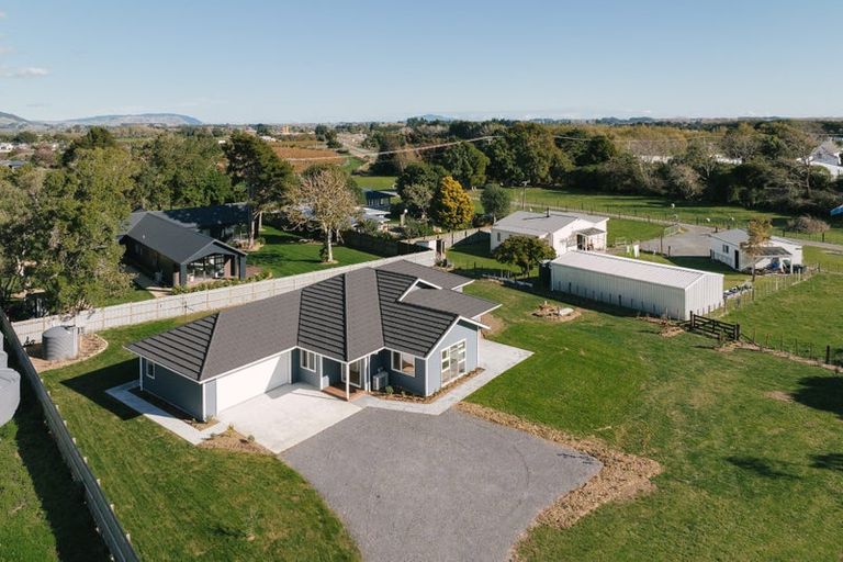 Photo of property in 9 Railway Terrace, Ohau, 5570