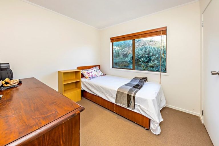 Photo of property in 25 Orinda Close, Botany Downs, Auckland, 2010