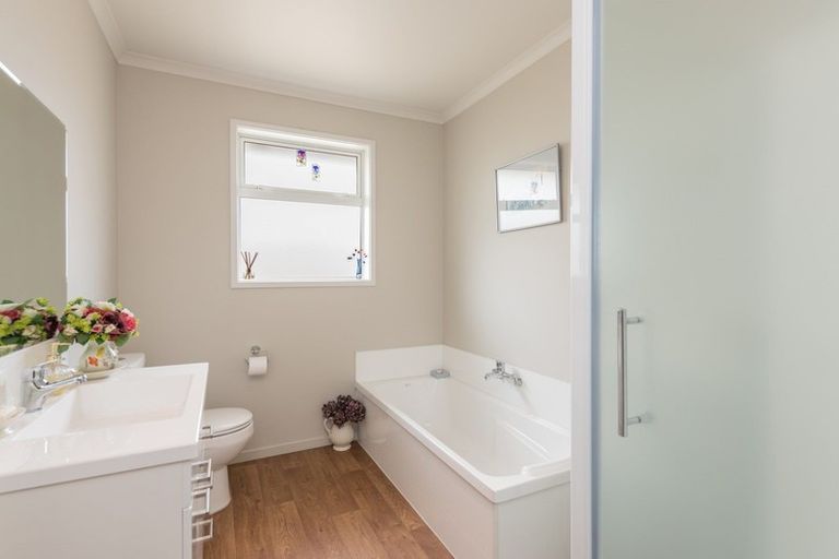 Photo of property in 22 Kakapo Lane, Motueka, 7120