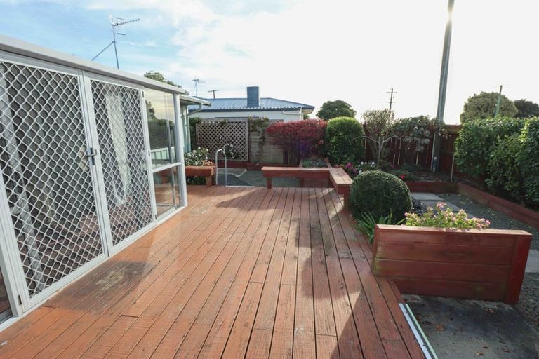 Photo of property in 2 Meadowvale Drive, Levin, 5510