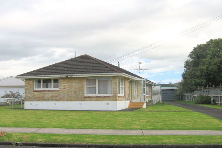 Photo of property in 1/40 Buckingham Crescent, Manukau, Auckland, 2025