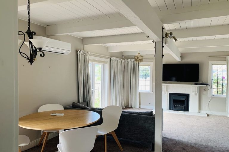 Photo of property in 242a Tinakori Road, Thorndon, Wellington, 6011