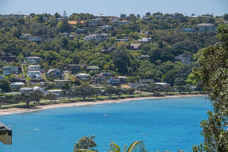 Photo of property in 89 Tiri Road, Tindalls Beach, Whangaparaoa, 0930
