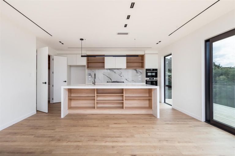 Photo of property in 55 Pacific Heights Road, Orewa, 0931