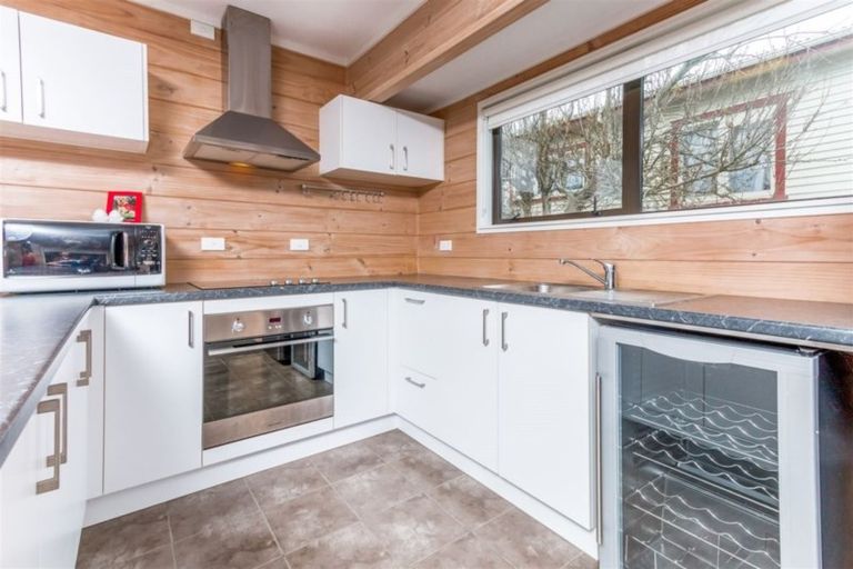 Photo of property in 1/27 St Leonards Road, Kelston, Auckland, 0602