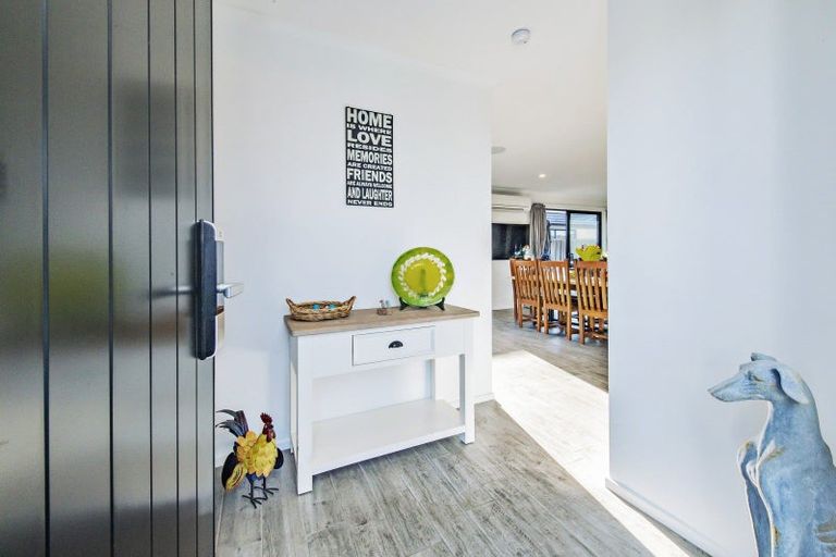 Photo of property in 11 Ragley Way, Rolleston, 7615