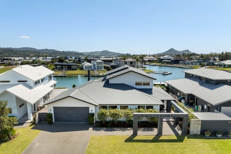Photo of property in 308 Waterways Parade, Pauanui, Hikuai, 3579