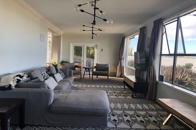 Photo of property in 17 Queen Street, Brighton, Dunedin, 9035