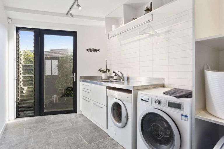 Photo of property in 6a Kowhai Street, Takapuna, Auckland, 0622