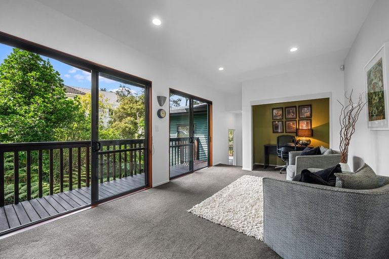 Photo of property in 60 Palmerston Road, Birkenhead, Auckland, 0626