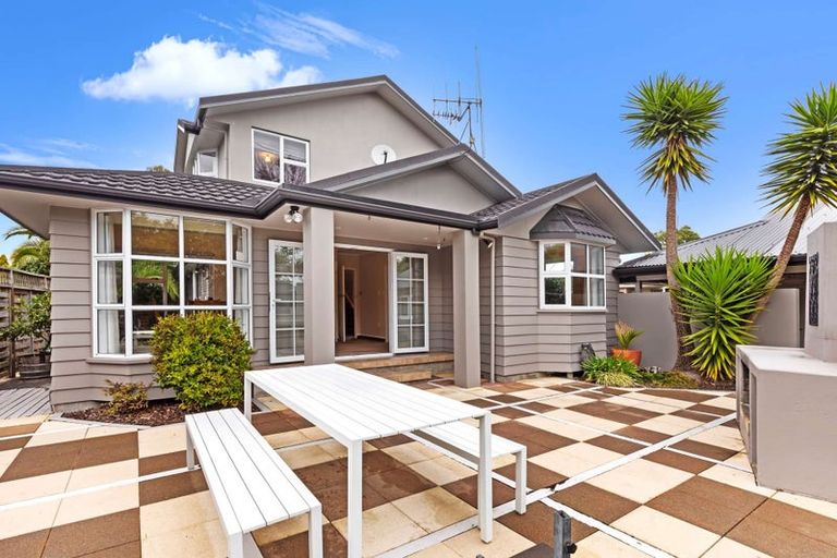 Photo of property in 52 John F Kennedy Drive, Milson, Palmerston North, 4414