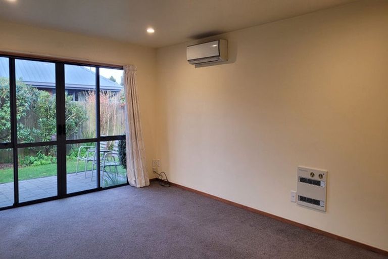 Photo of property in 73b Racecourse Road, Winton, 9782