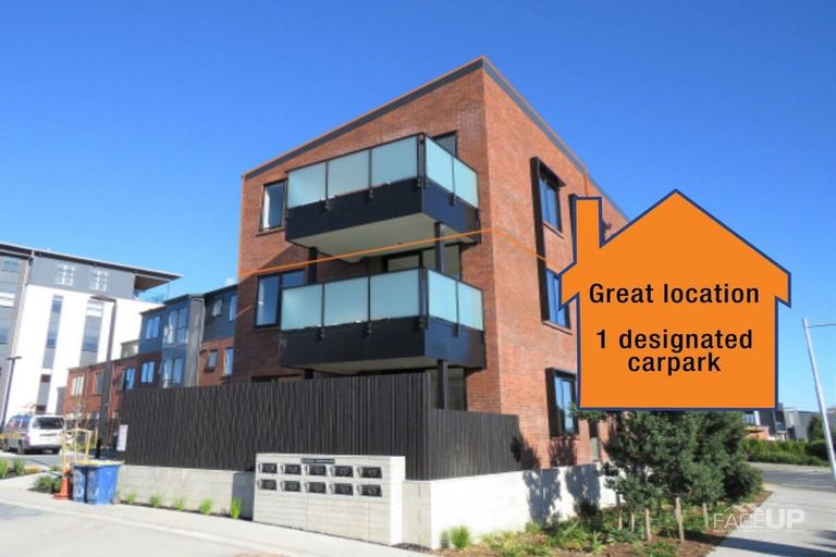 Photo of property in 6/22 Kerewhenua Crescent, Hobsonville, 0616