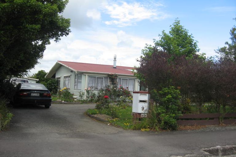 Photo of property in 9 Tararua Street, Pahiatua, 4910