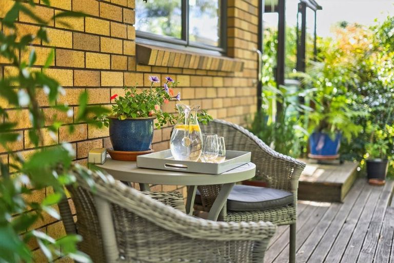 Photo of property in 175a Centreway Road, Orewa, 0931