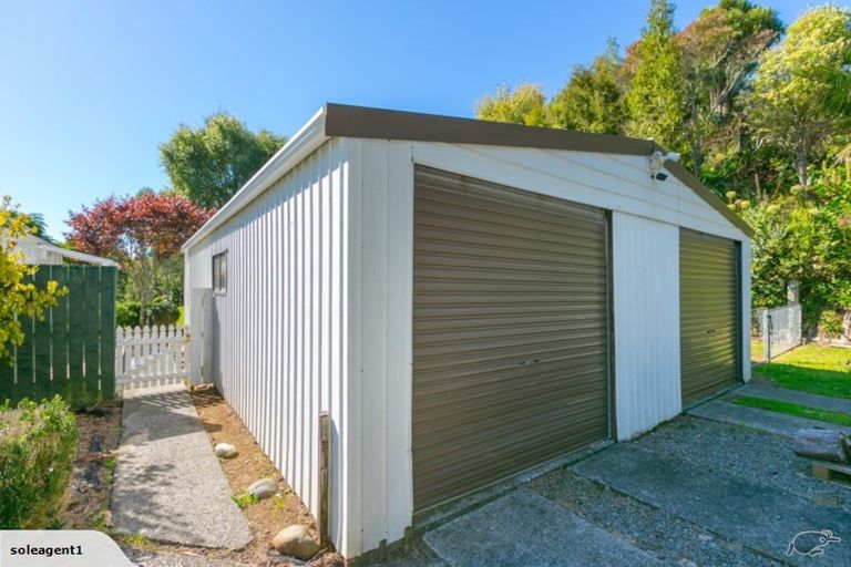Photo of property in 156 Frankley Road, Frankleigh Park, New Plymouth, 4310