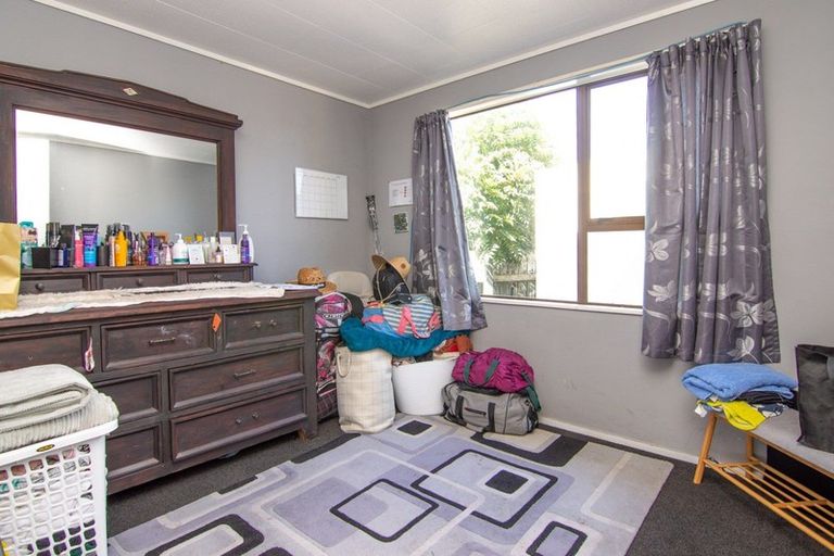 Photo of property in 8 Newton Place, Westbrook, Palmerston North, 4412