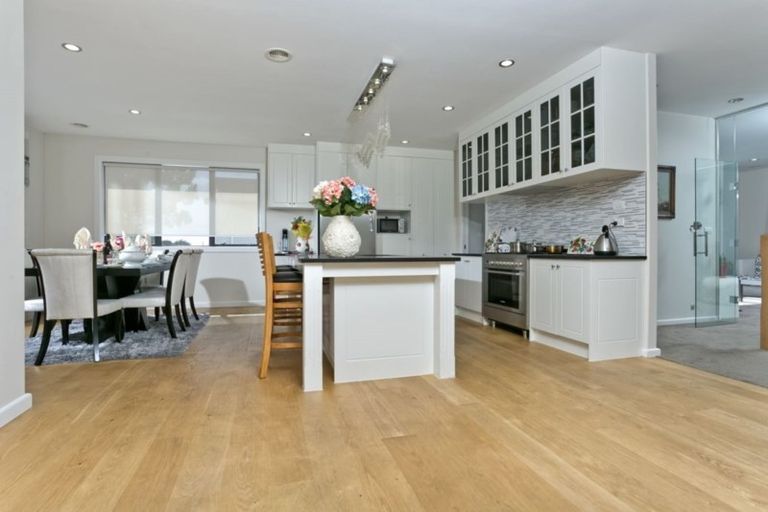 Photo of property in 10 New Dawn Lane, Albany Heights, Auckland, 0632