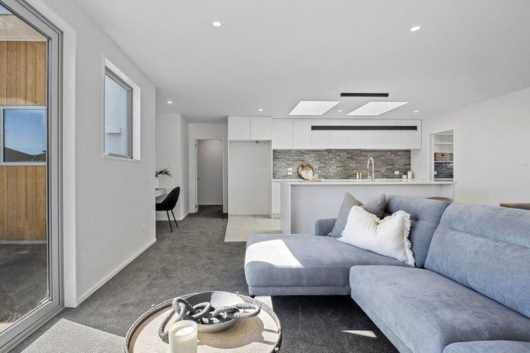 Photo of property in 17 Timara Crescent, Marshland, Christchurch, 8083