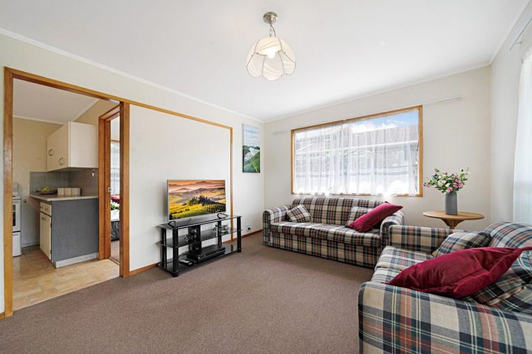 Photo of property in 3/1a Divich Avenue, Te Atatu South, Auckland, 0610