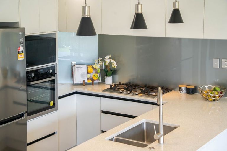 Photo of property in 8 Belcoo Crescent, East Tamaki, Auckland, 2013