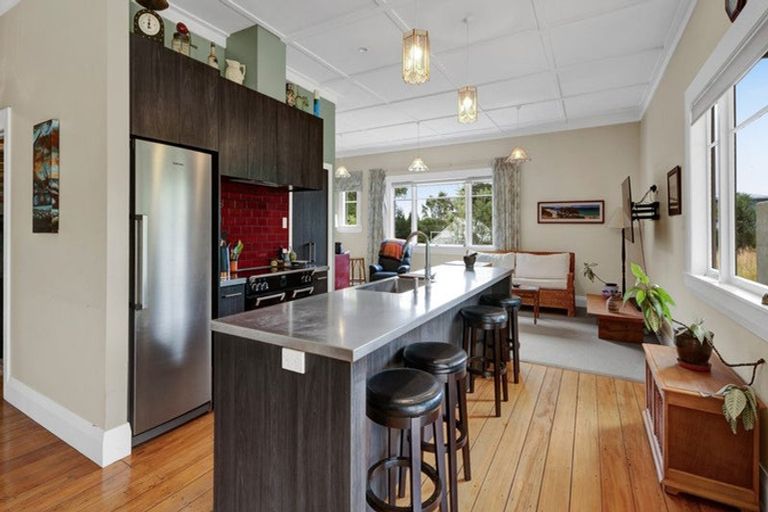 Photo of property in 8 Kaihihi Road, Okato, 4335