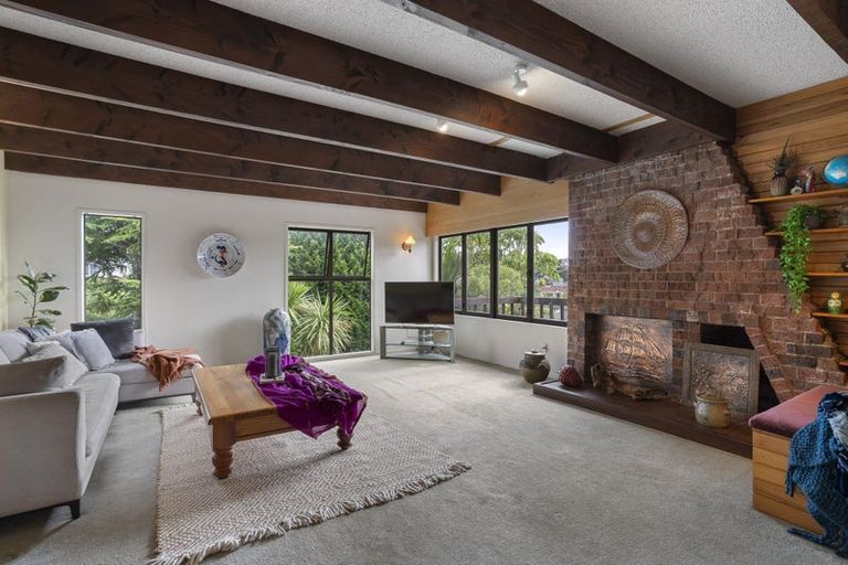 Photo of property in 14 Valley Road, Browns Bay, Auckland, 0630