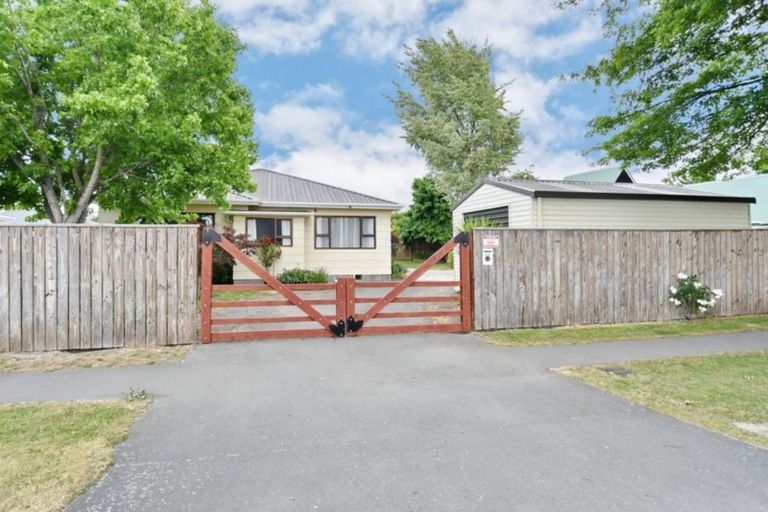 Photo of property in 23a Buckleys Road, Rangiora, 7400