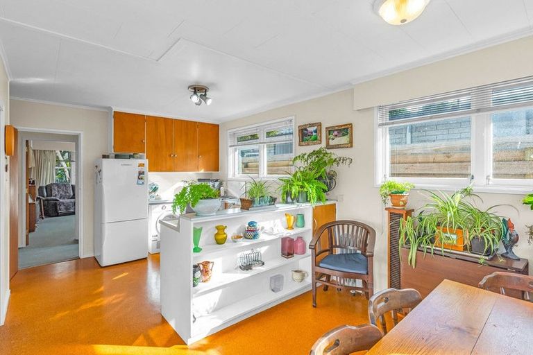 Photo of property in 52b Tui Road, Raumati Beach, Paraparaumu, 5032